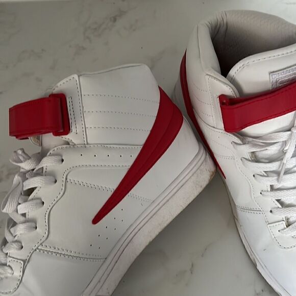 Fila sneakers EUC  - Picture 3 of 7